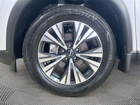 Used 2023 Nissan Rogue SV AWD/4WD image 28