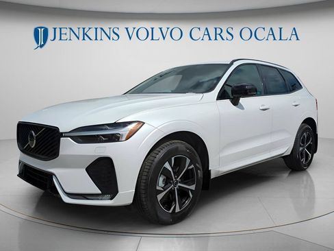 New 2026 Volvo XC60 B5 Core w/ Climate Package AWD/4WD image 8