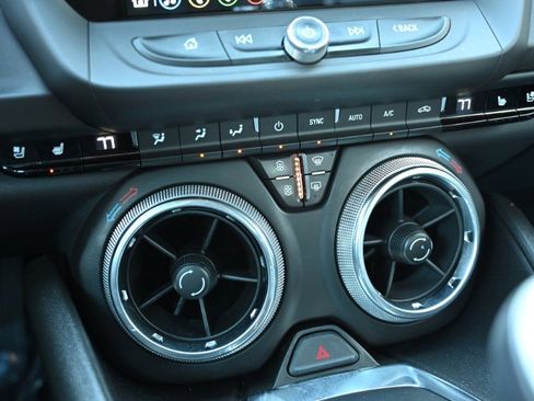 Used 2022 Chevrolet Camaro LT w/ Technology Package image 22