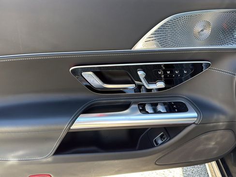 Used 2022 Mercedes-Benz SL 55 AMG 4MATIC image 11