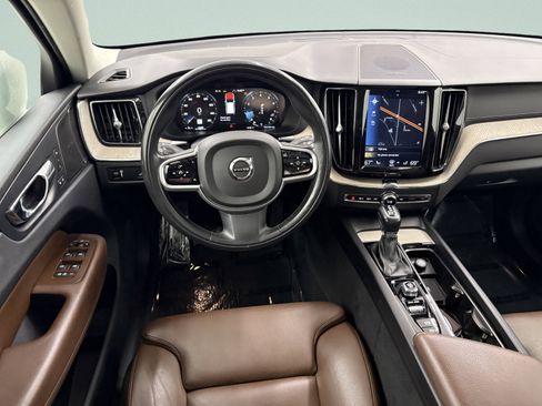 Used 2019 Volvo XC60 T6 Inscription image 9