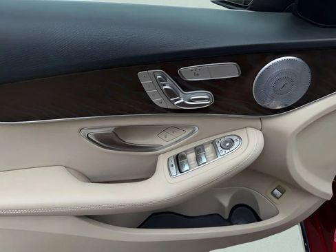 Used 2019 Mercedes-Benz C 300 C 300 Sedan 4D image 19