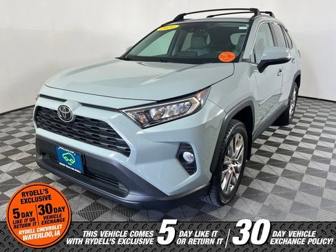 Used 2021 Toyota RAV4 XLE Premium AWD/4WD image 13