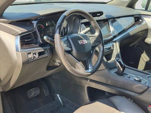 Used 2023 Cadillac XT6 Premium Luxury AWD/4WD image 10