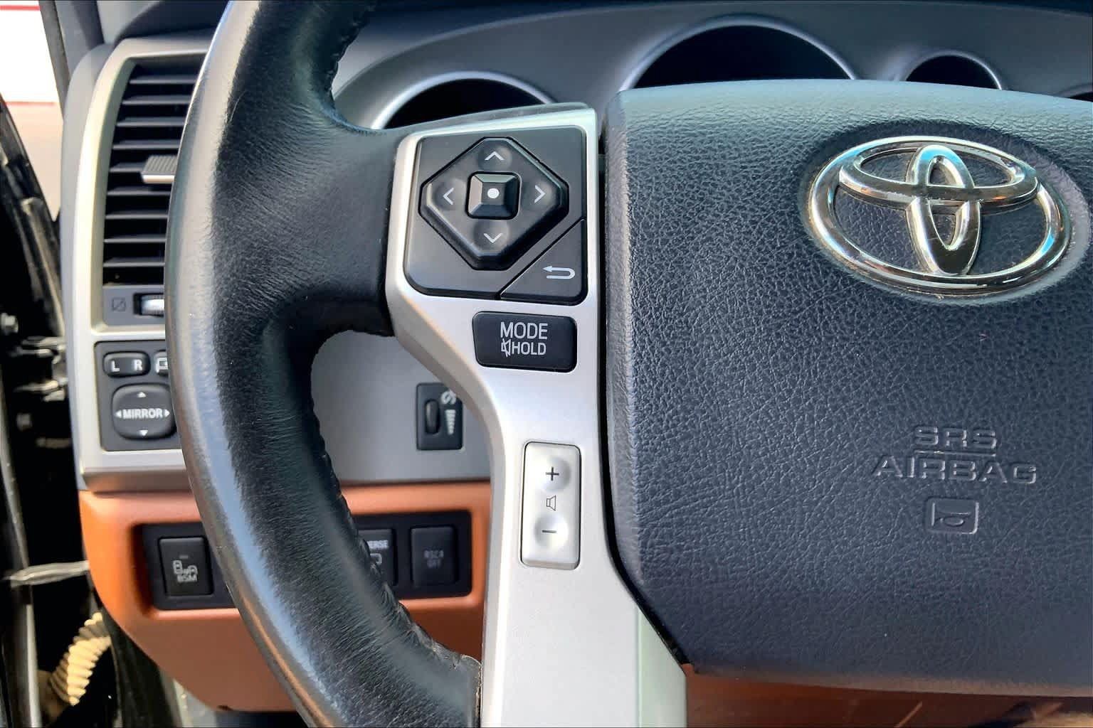 Used 2014 Toyota Sequoia Platinum AWD/4WD image 24