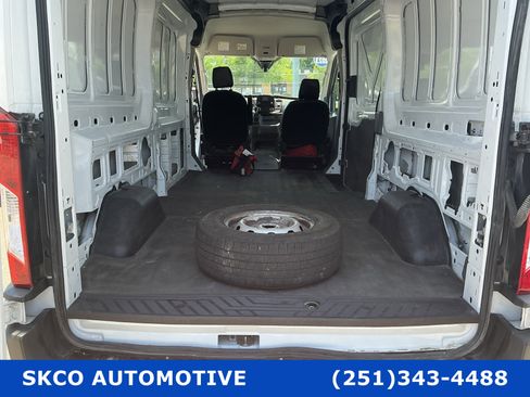 Used 2023 Ford Transit 250 Medium Roof RWD image 22