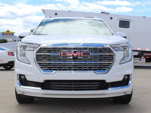 Used 2024 GMC Terrain Denali w/ Denali Premium Package AWD/4WD image 76