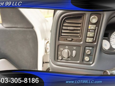 Used 2002 Chevrolet Avalanche 4x4 w/ North Face Edition image 25