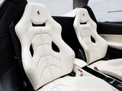 Used 2017 Ferrari 488 Spider RWD image 31