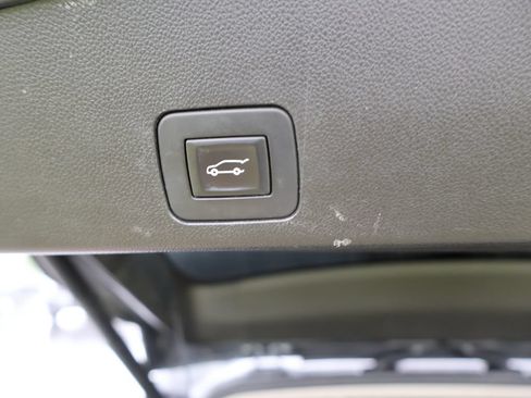 Used 2021 Buick Encore GX Essence w/ Advanced Technology Package AWD/4WD image 18