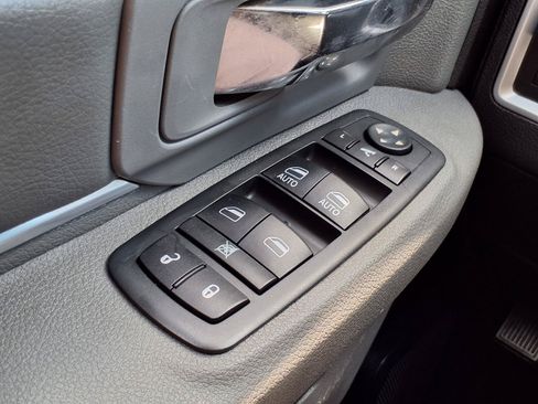 Used 2016 RAM 1500 Lone Star AWD/4WD image 11