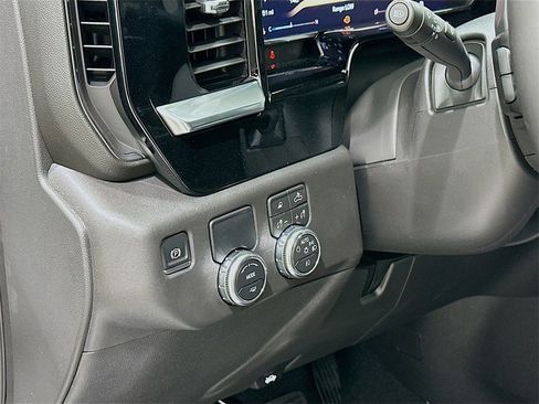 New 2026 GMC Sierra 1500 Elevation w/ Elevation Premium Package image 13