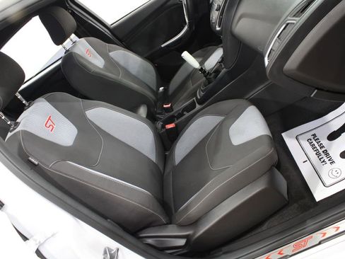 Used 2018 Ford Focus ST FWD image 26
