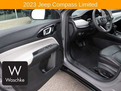 Used 2023 Jeep Compass Limited w/ Elite Group AWD/4WD image 13