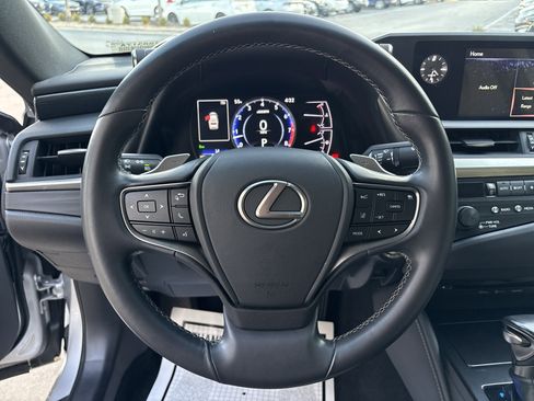 Used 2019 Lexus ES 350 image 18
