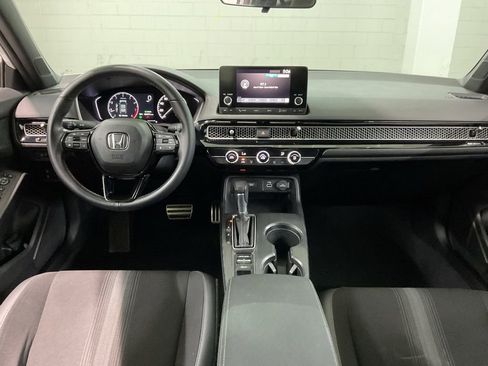 Used 2023 Honda Civic Sport image 8