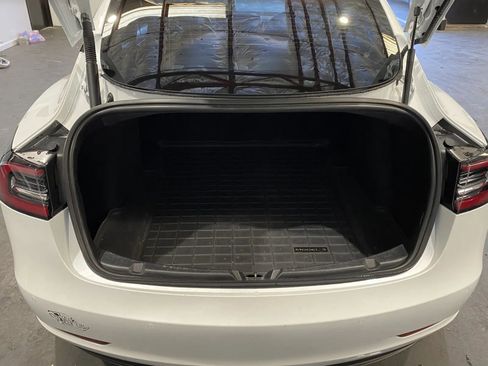 Used 2021 Tesla Model 3 Performance image 8