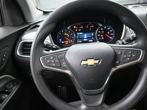 Used 2023 Chevrolet Equinox LS w/ LS Convenience Package FWD image 8