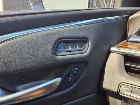 Certified 2024 Cadillac Escalade Premium Luxury image 31