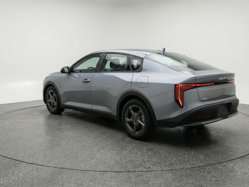 Used 2025 Kia K4 FWD image 6