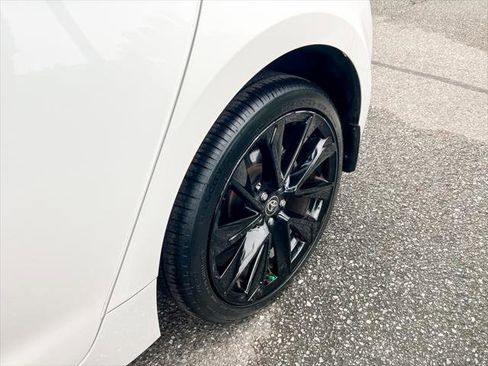 Certified 2022 Toyota Corolla SE image 3