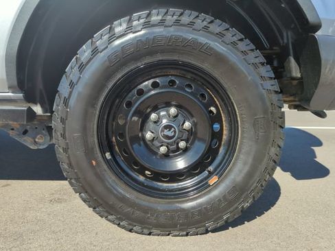 Certified 2023 Ford Bronco Black Diamond AWD/4WD image 11