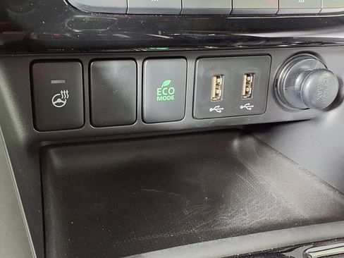 Used 2024 Mitsubishi Eclipse Cross SEL AWD/4WD image 22