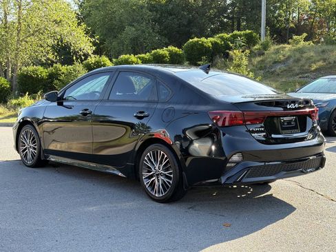 Used 2023 Kia Forte GT-Line w/ GT-Line Premium Package FWD image 3