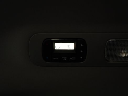 Used 2023 Honda Odyssey Touring image 45