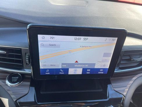 Used 2022 Ford Explorer Limited image 39