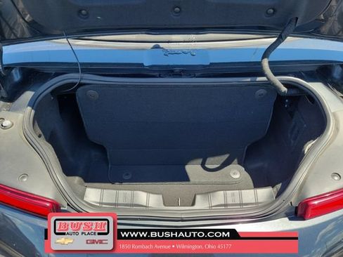 Used 2017 Chevrolet Camaro LT RWD image 7