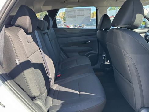 New 2025 Hyundai Tucson SE image 28