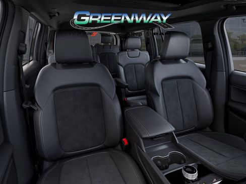 New 2025 Jeep Grand Cherokee L Altitude image 16