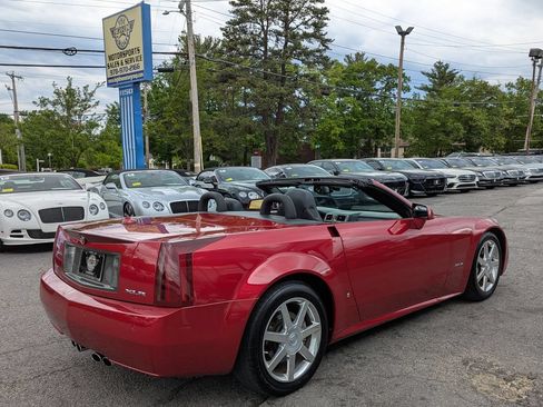 Used 2004 Cadillac XLR RWD image 41