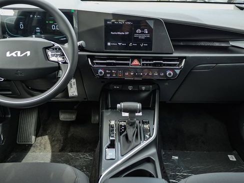New 2026 Kia Niro LX FWD image 27