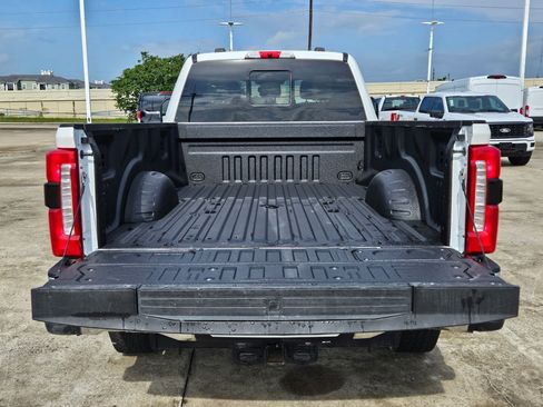 Certified 2024 Ford F250 Lariat w/ Lariat Ultimate Package AWD/4WD image 30