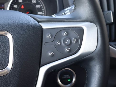 Used 2024 GMC Terrain SLT AWD/4WD image 30