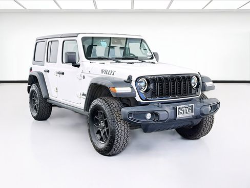 Used 2024 Jeep Wrangler Unlimited Sport AWD/4WD image 3