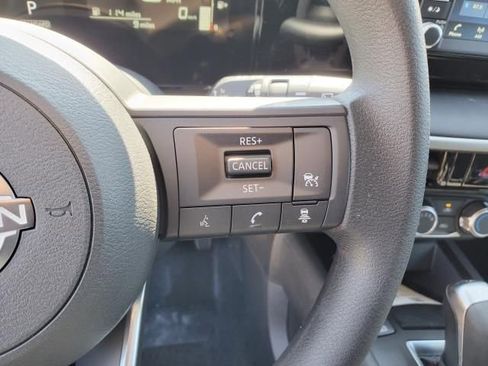 Used 2025 Nissan Kicks S image 15