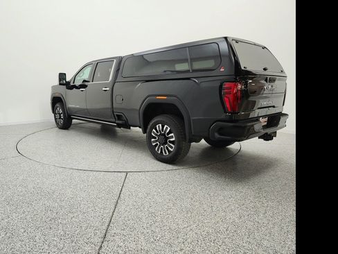 Used 2024 GMC Sierra 3500 Denali Ultimate image 7