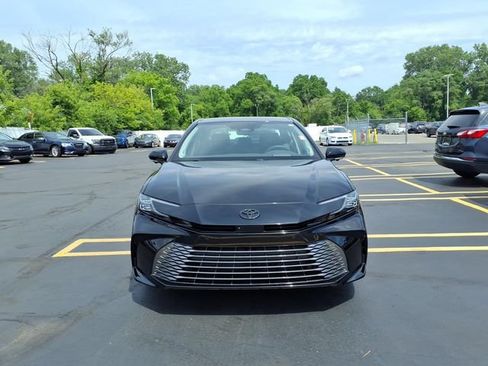 Used 2026 Toyota Camry XLE w/ Premium Plus Package AWD/4WD image 2