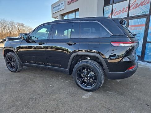 New 2026 Jeep Grand Cherokee Altitude AWD/4WD image 6