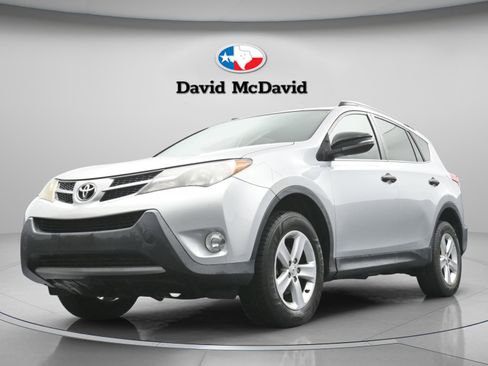 Used 2013 Toyota RAV4 XLE FWD image 29