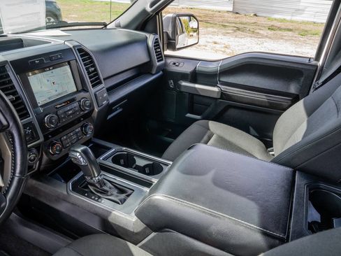 Used 2019 Ford F150 XLT w/ Equipment Group 302A Luxury image 15