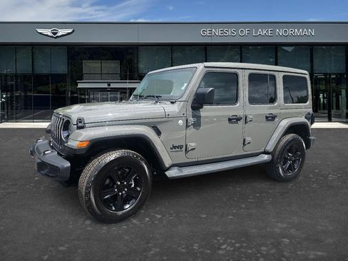 Used 2020 Jeep Wrangler Unlimited Sahara AWD/4WD image 1