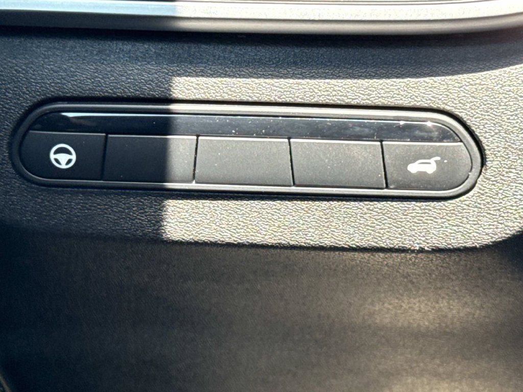 Used 2023 INFINITI QX60 Luxe w/ Cargo Package AWD/4WD image 13