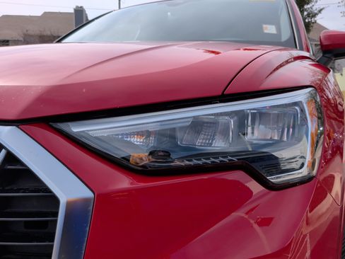 Used 2022 Audi Q3 2.0T Premium w/ Convenience Package image 3