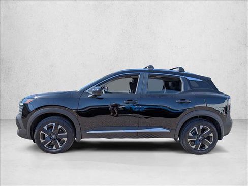 Used 2026 Nissan Kicks SV w/ SV Premium Package image 10