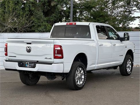 Used 2024 RAM 2500 Laramie AWD/4WD image 10