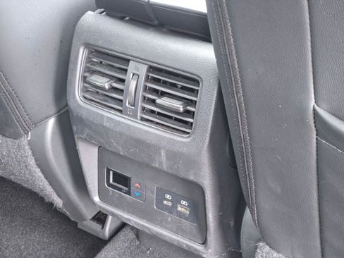 Used 2023 Nissan Rogue SL w/ SL Premium Package image 12